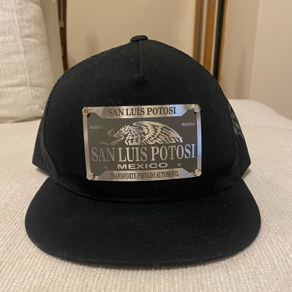 Black San Luis Potosi Trucker Hat Yupoong - Picture 1 of 11